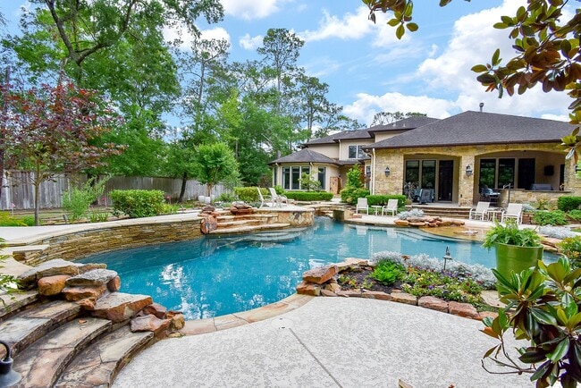 Building Photo - 11910 Heritage Ln