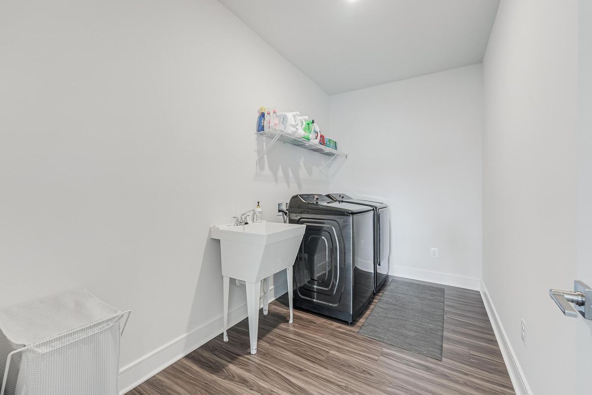 Building Photo - 23765 Fairfield Knl Ct