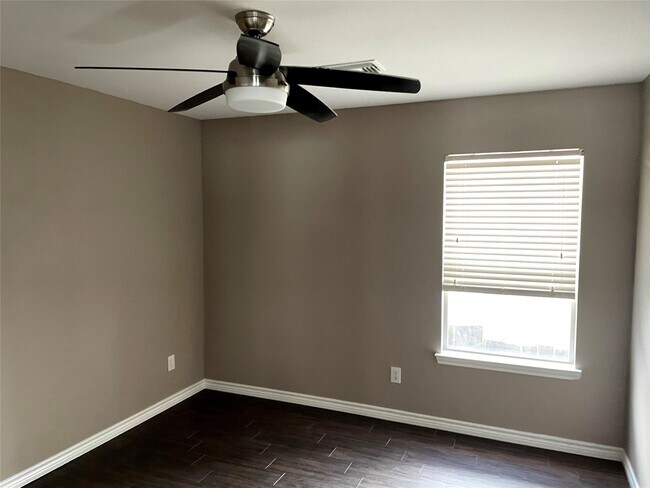 Building Photo - 2314 Colonial Springs Ln