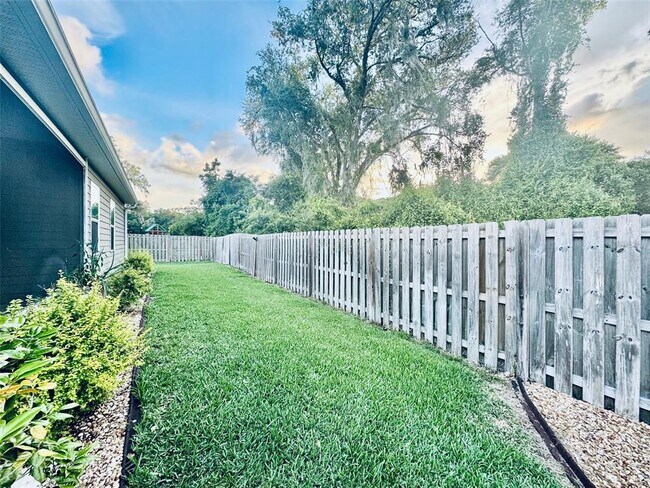 Building Photo - 16686 NW 194th Terrace