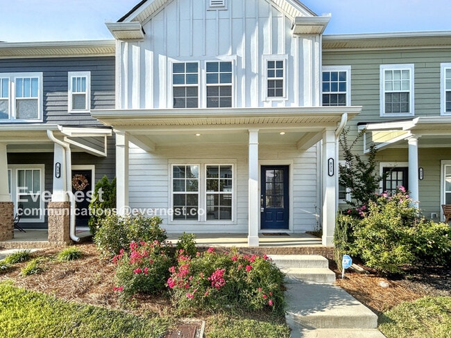 Primary Photo - 821 Goswell Dr