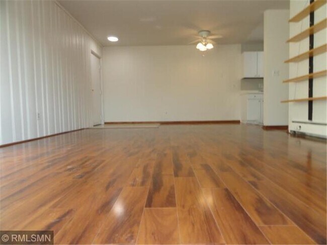Building Photo - 7000 Sandell Ave