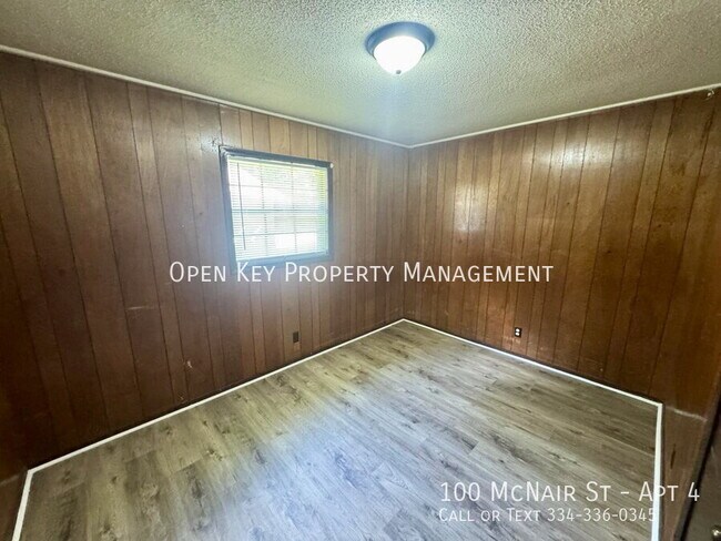 Building Photo - 100 McNair St