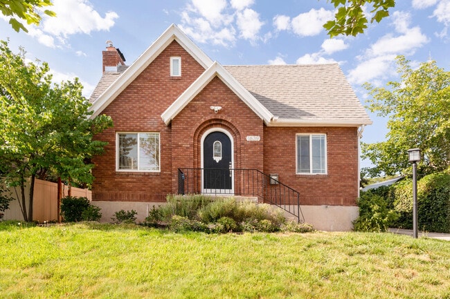 Building Photo - 1639 E 900 S