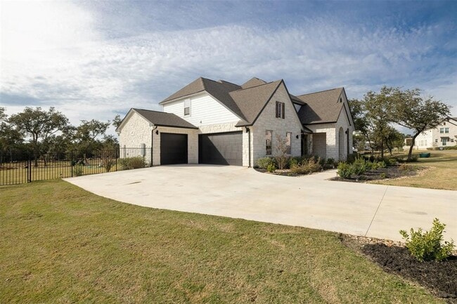 Building Photo - 172 Shady Hl Lp