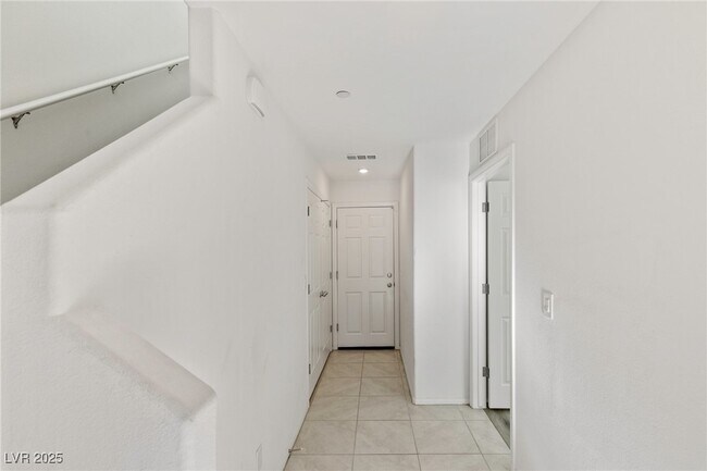 Building Photo - 6227 Runestone St