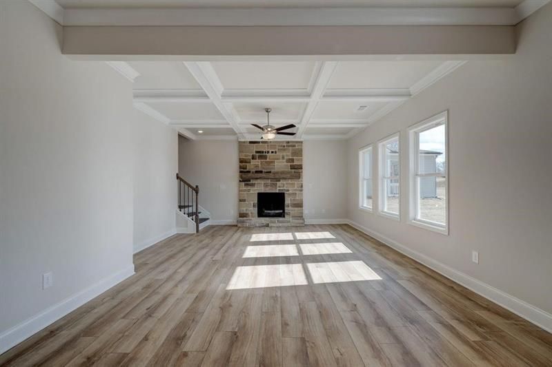 Building Photo - 4599 Silver Oak Dr SW