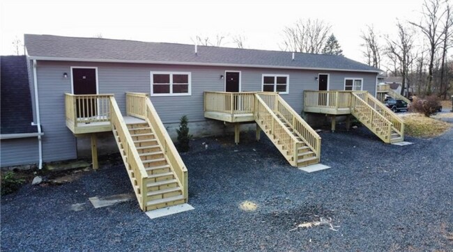 Building Photo - 34 8th St