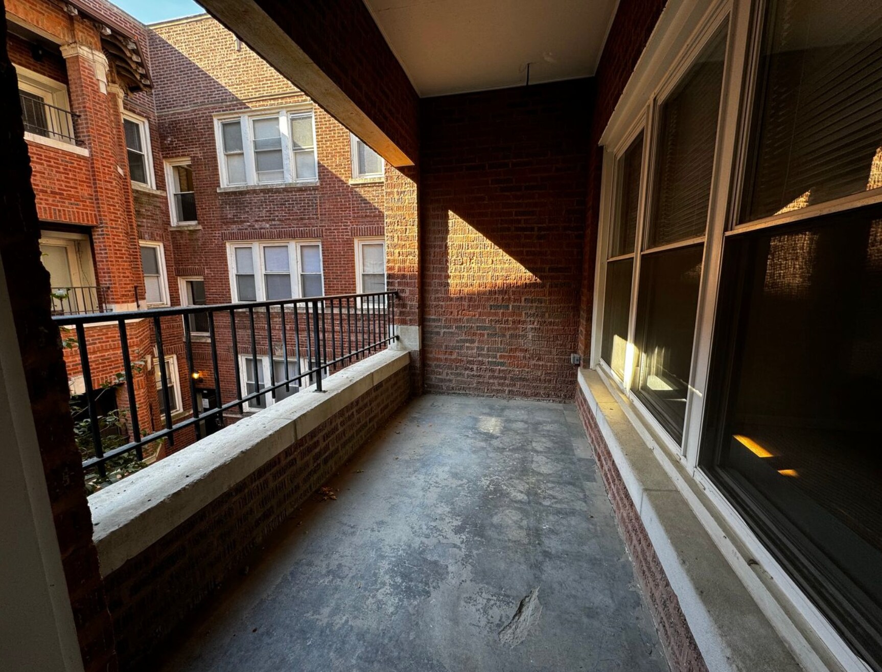 Building Photo - 4724 N Bernard St