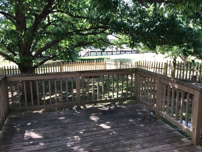 Building Photo - Charming 3-Bedroom Home in Holly Springs – Available Now