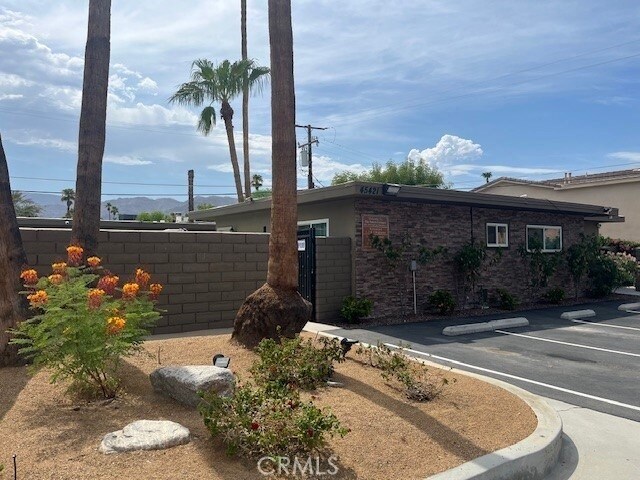 Building Photo - 45521 Sunset Ln