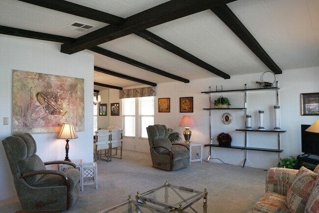 Building Photo - 38381 Poppet Canyon Dr