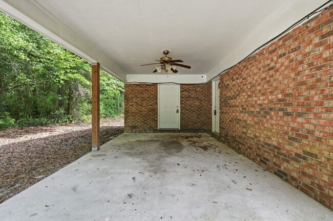 Building Photo - 106 Andrews Ave