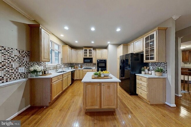 Building Photo - 9321 Hundith Hill Ct