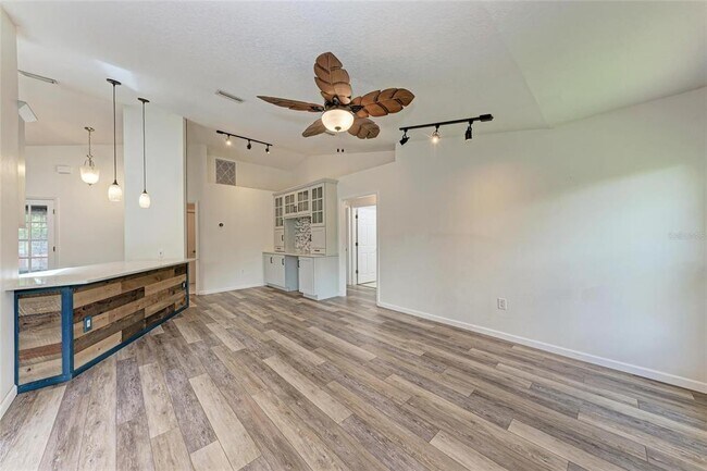 Building Photo - 8012 56th Ct E