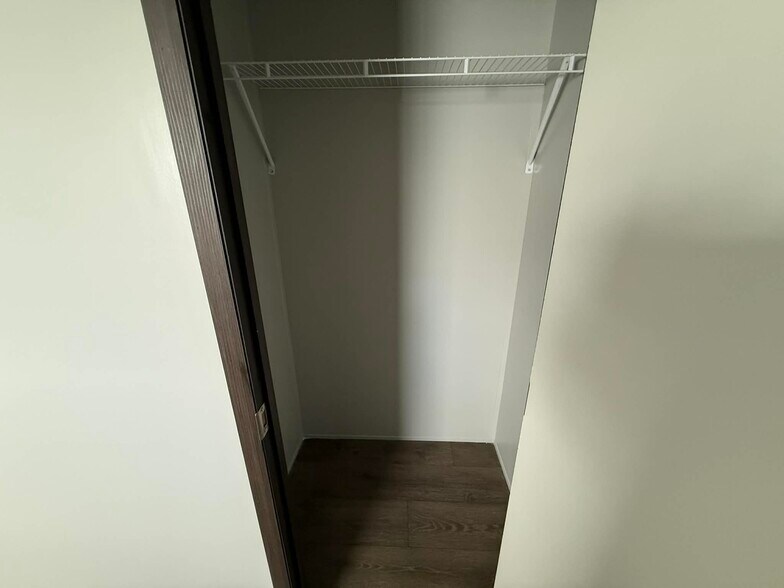 Building Photo - 114 Shady Grove Dr