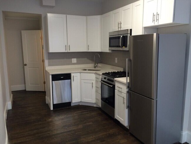 Building Photo - 2 bedroom in Boston MA 02115