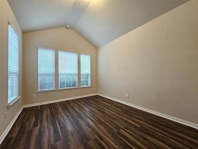 Building Photo - 637 Palmilla St