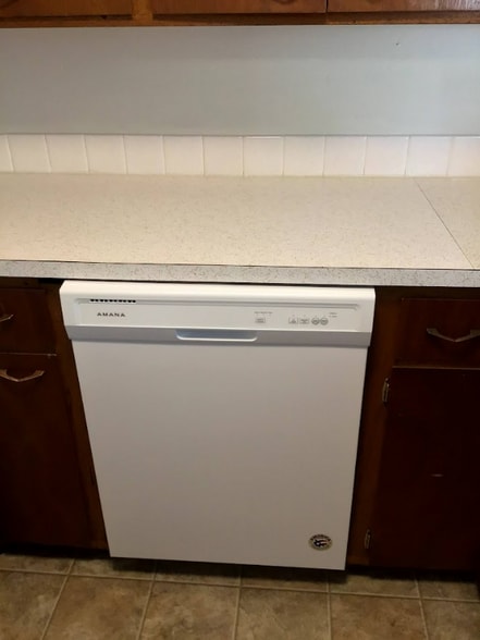 Building Photo - 705 Anna St