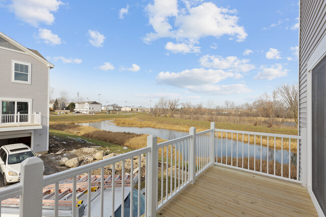 Building Photo - 541 Wolverine Dr