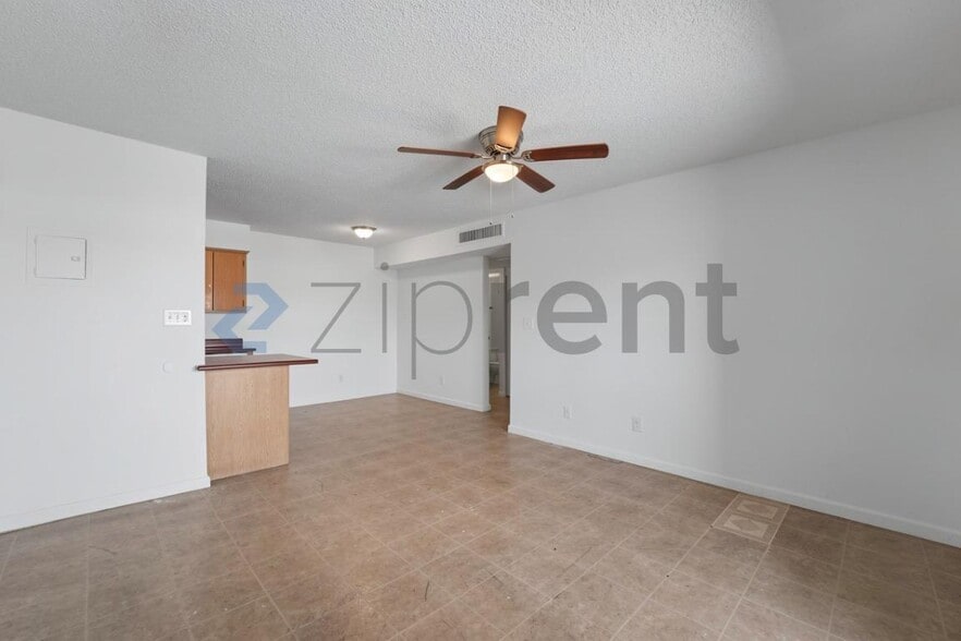Building Photo - Unit 110