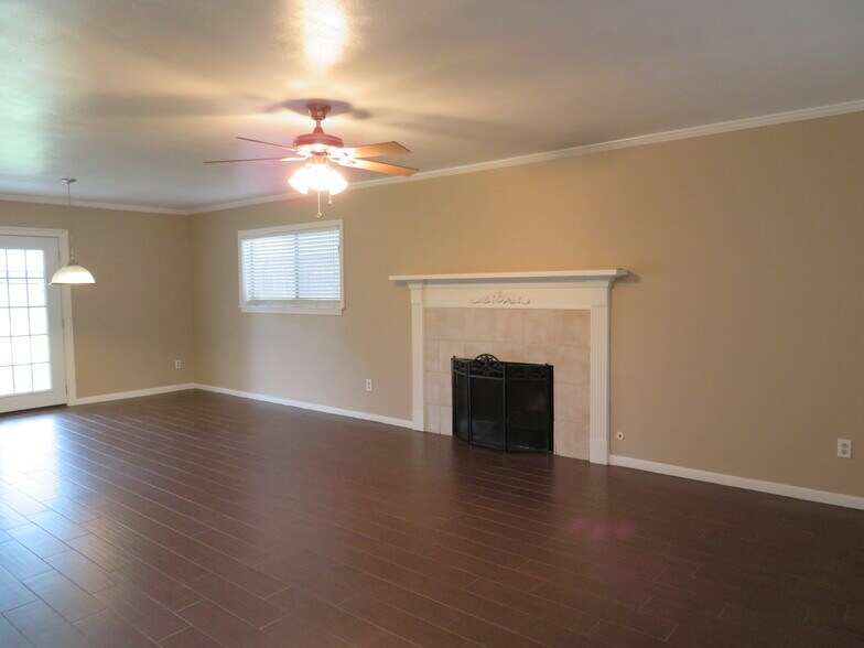 Living room/Fireplace - 14510 Cypress Leaf Drive