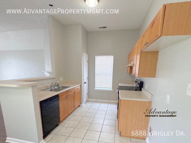 Building Photo - 6888 Wrigley Dr