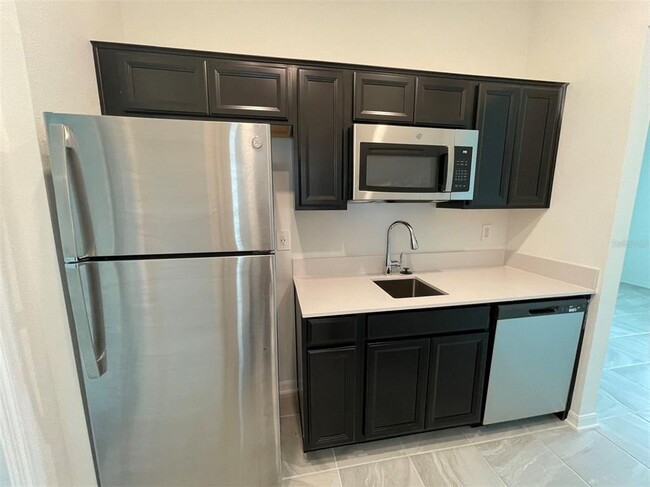 Building Photo - 835 Ofanto Wy