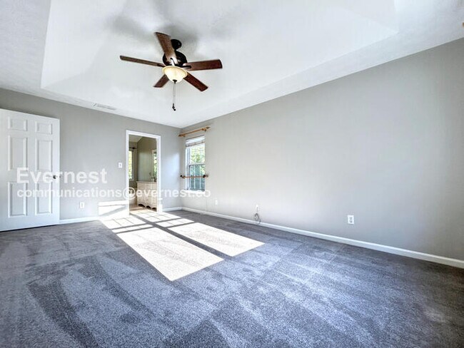 Building Photo - 4350 Sentinel Pl