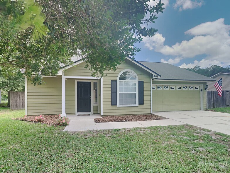 Building Photo - 8163 Teaticket Dr