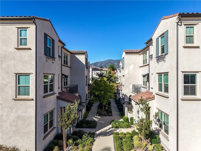 Building Photo - 224 Babson Ct