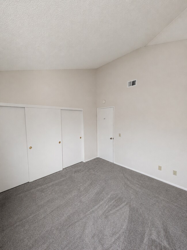 Building Photo - 3727 Mesa Oak Ln