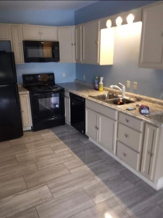 Building Photo - 1657 Thornton Pl SW