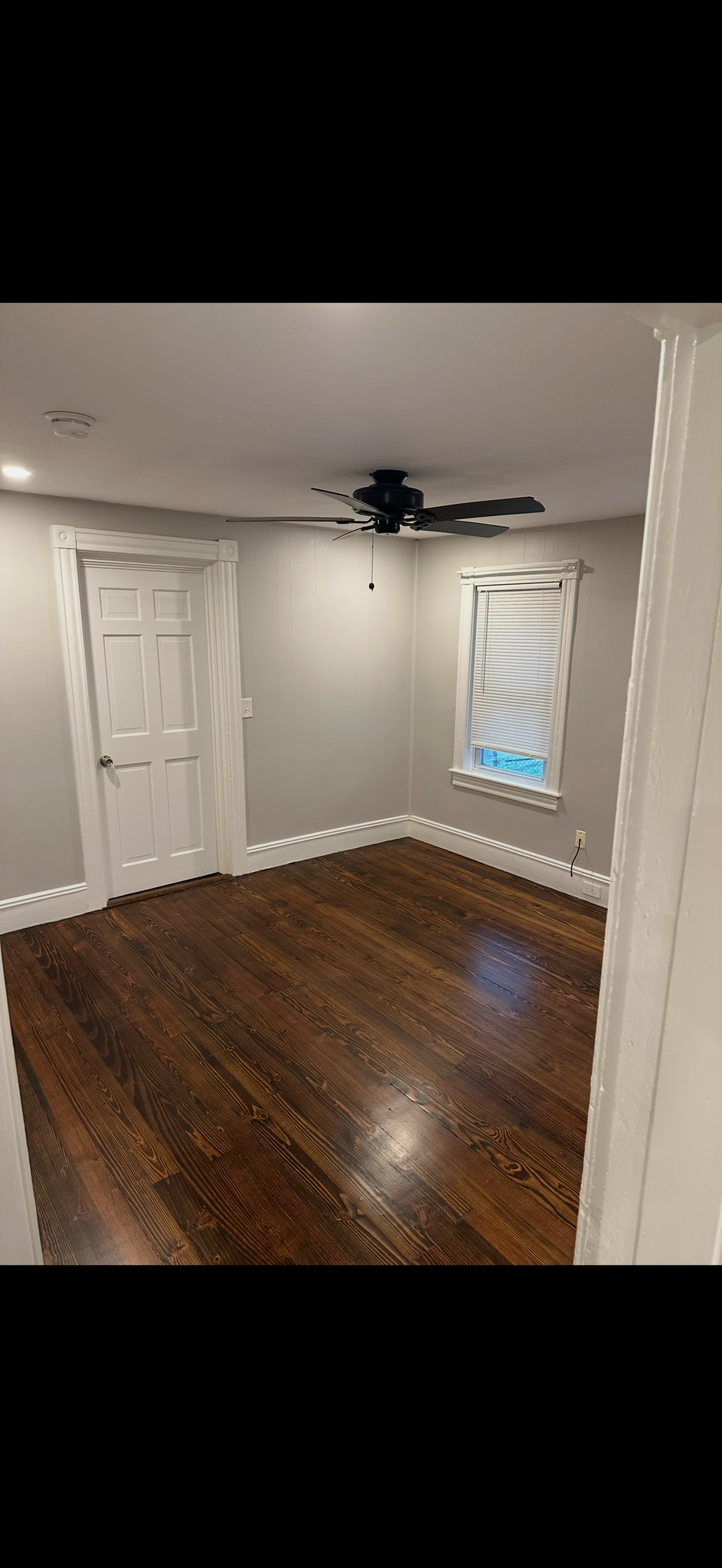 Living - 30 Grover St