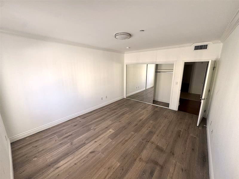 Building Photo - 11848 Kiowa Ave