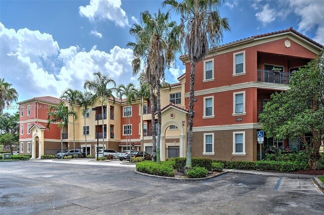 Building Photo - 4404 SW 160th Ave
