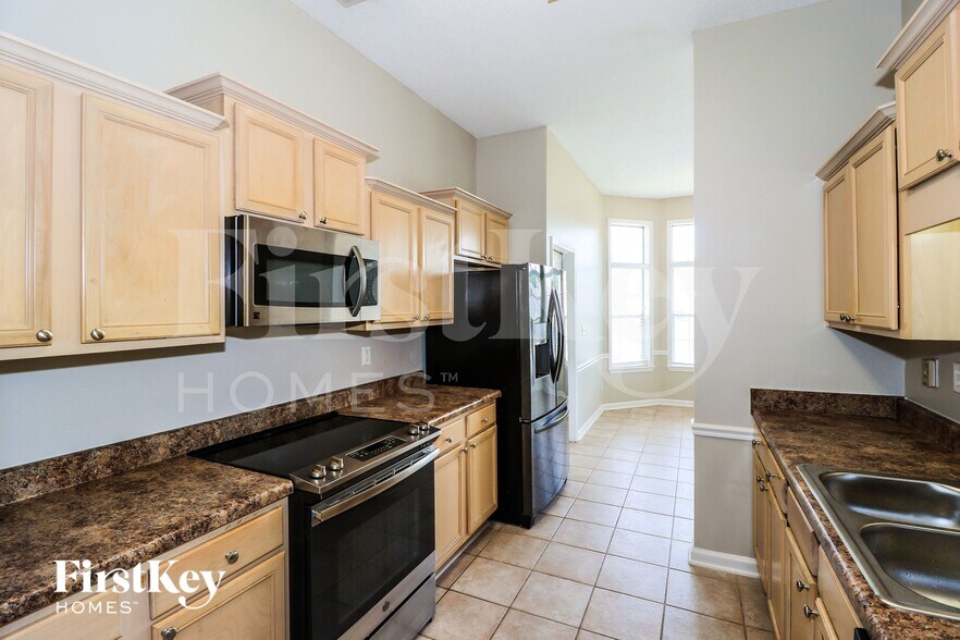 Building Photo - 4980 Rivercrest Ln