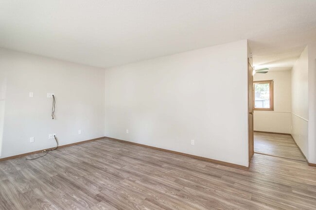 Building Photo - 6700 W 51st St