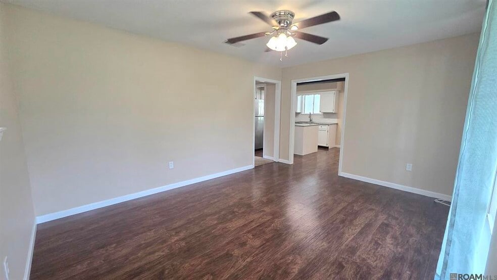 Building Photo - 1047 Arcadia Dr