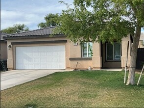 Building Photo - 3 Bed 2 Bath - Imperial CA