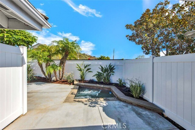 Building Photo - 804 Gardenia Way