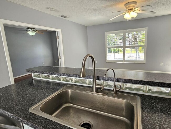 Building Photo - 272 Loyola Rd