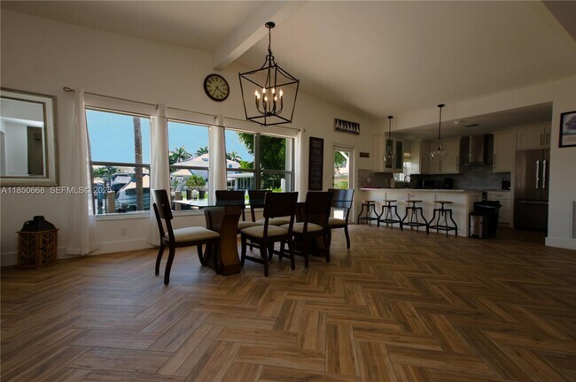 Building Photo - 2305 N Ocean Blvd