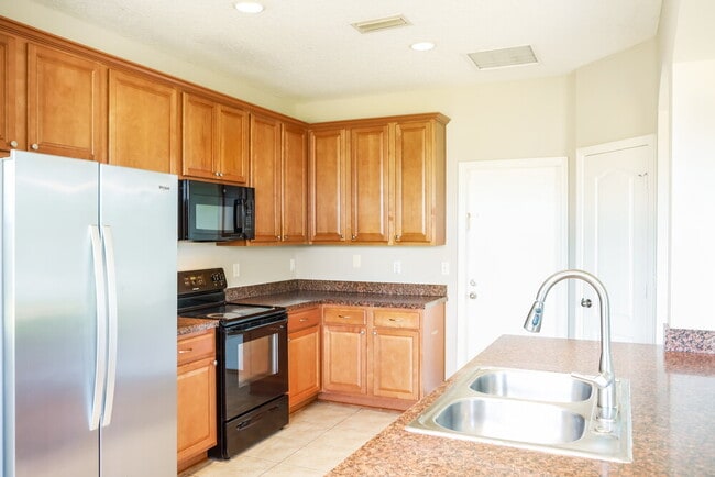 Building Photo - 2734 Wood Stork Trail