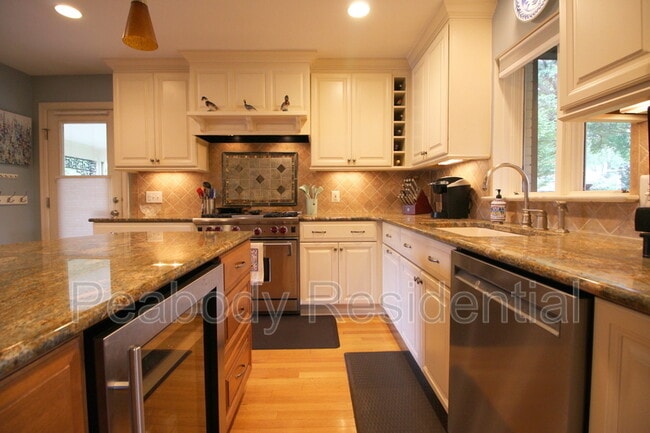 Building Photo - 1510 23rd St S