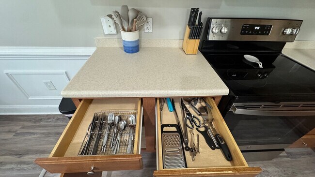 Building Photo - 123 Growden Ln