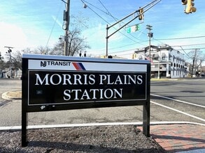 Building Photo - 23 Foxwood Dr