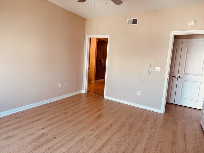 Building Photo - 505 Jackson Hill St