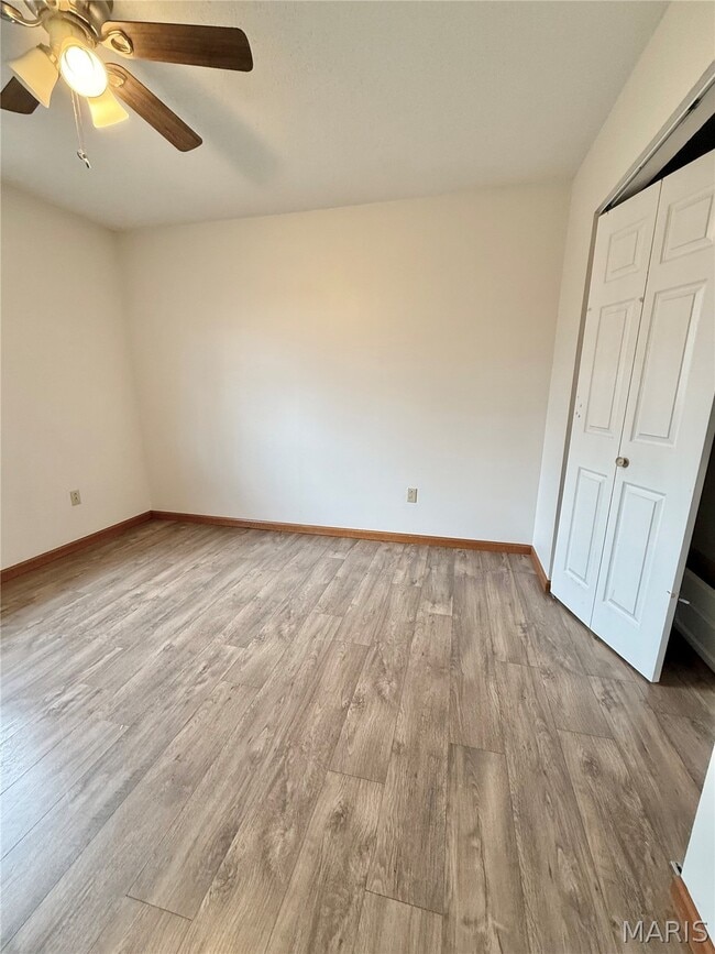 Building Photo - 455 S 6th St