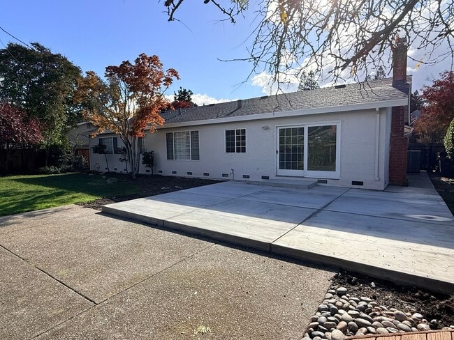 Building Photo - NEWLY RENOVATED- 4BD/2BA, Single-Family Home in Twin Creeks Area of San Ramon- Available NOW!